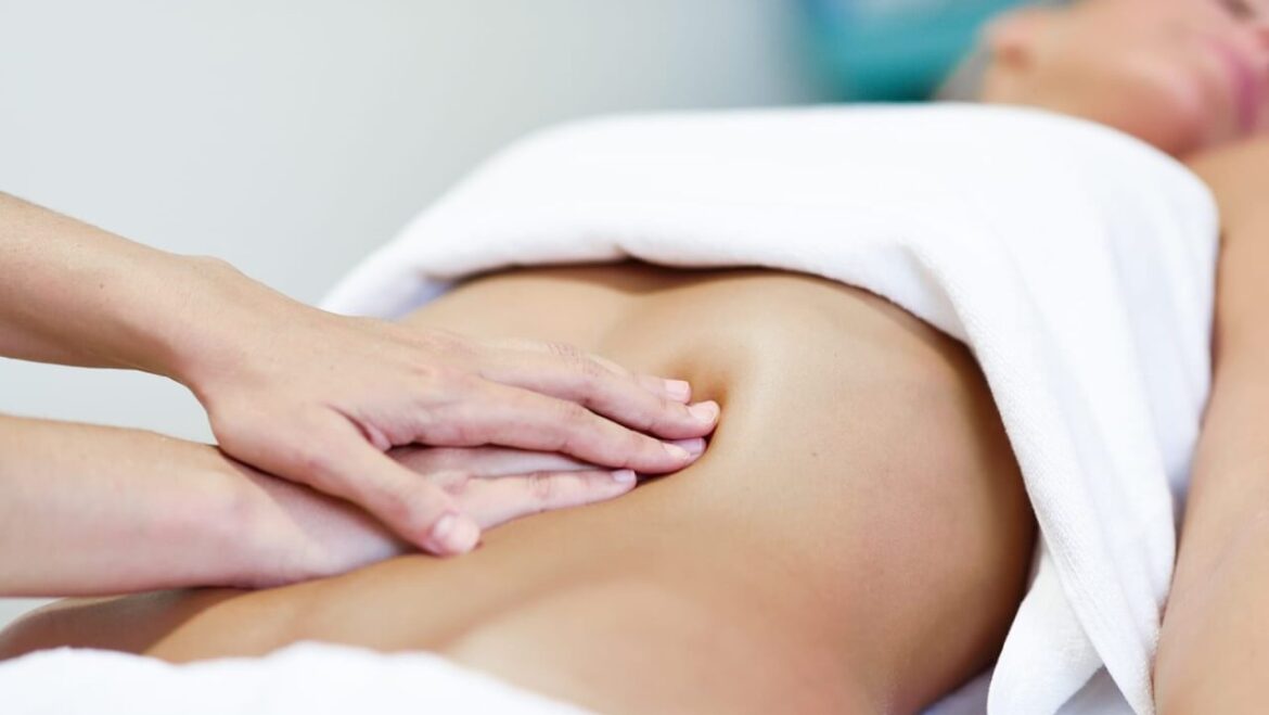 Anwendung einer Lymphdrainage Lymphdrainage: Was ist das eigentlch?