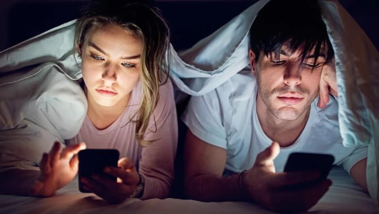 Schlafprobleme: Das Handy hält Dich vom Schlafen ab